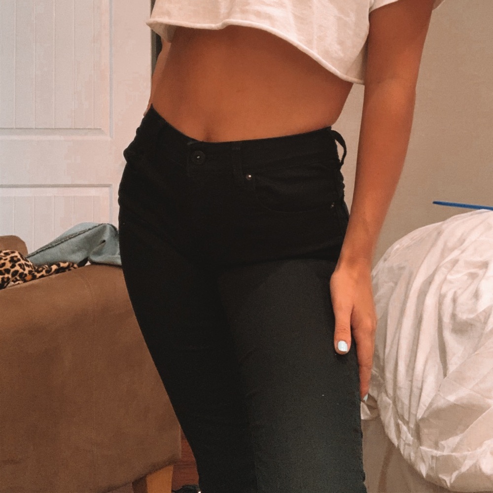 Bullhead Black Skinny Jeans